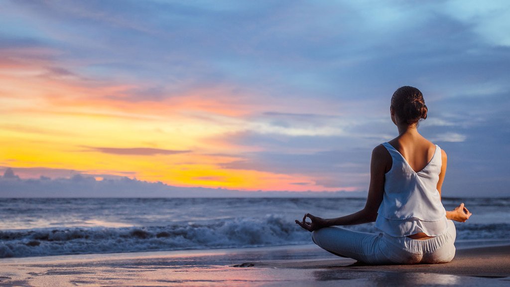 Power Yoga kh&aacute;c Yoga truyền thống như thế n&agrave;o?